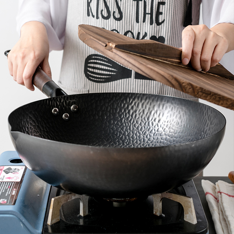 Patelnia Wok ze stali węglowej – Wok Electric Flat recenzja i cena